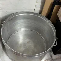 دیگ بزرگ آلومینیومی کاملا سالم و نو