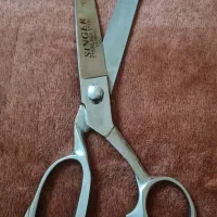 قیچی خیاطی آلمانی در حد نو یک میلیون و سیصد|لوازم خیاطی و بافتنی|شاهینشهر, فردوسی|دیوار