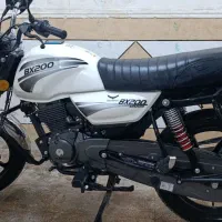 موتورسیکلت 200 باکسر