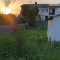 فروش یک قطعه زمین مسکونی به متراژ ۲۶۱ متر