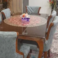 میز نهار خوری در حد