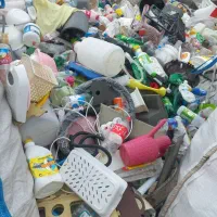 کار در انبار ضایعات