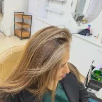 رنگ مو  قیمت استثنایی و کیفیت  بی نظیر