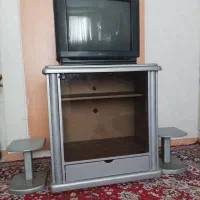 میز تلویزیون قدیمی با جاباندی