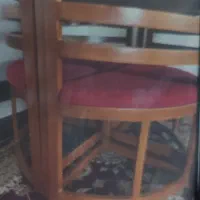 میز گرد و کم جا