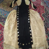 فروش چند دست لباس محلی