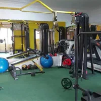 مربی حرفه ای برای خانم ها و آقایان