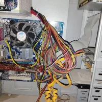 کامپیوتر|رایانه رومیزی|اسلام‌شهر, شهرک قائمیه|دیوار