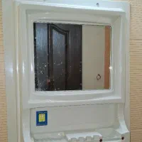 آینه ی دستشویی و آیینه ی حمام