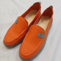 دو جفت کفش نو و سالم سایز پای ۳۹، ۴۰