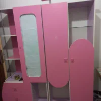 کمد لباس بچه گانه وماشین شارژی تمیز و کم کار