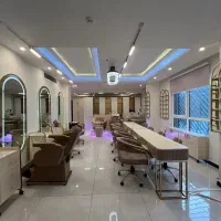 تکمیل پرسنل در سالن زیبایی