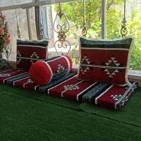پشتی و تشک