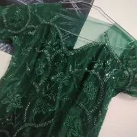 چند عدد لباس مجلسی|لباس|یزد, |دیوار