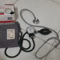 دستگاه فشار خون در حد نو