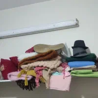 قفسه آتلیه ای|کتابخانه، شلف، قفسه‌های دیواری|تهران, آبشار تهران (دریاچه)|دیوار
