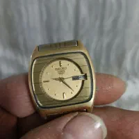 ساعت سکو پنچ