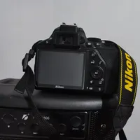 دوربین  نیکون D3500 نیکون با لنز 18/55mm VR|دوربین عکاسی و فیلم‌برداری|فولادشهر, B8|دیوار