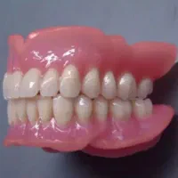 ساخت پروتز متحرک دندان
