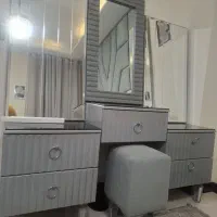 میز آرایش 5کشو همراه پاتختی