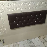 تختخواب ۲ نفره و یک جفت یخچال