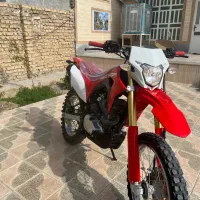 توسن ،باسل ۲۵۰