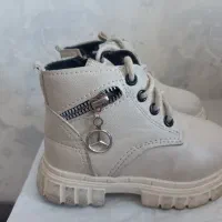 تعدادی لباس و کفش بچگانه|کفش و لباس بچه|هشتگرد, شهرک مهستان ۱|دیوار