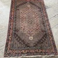 فروشنده فرش دستباف
