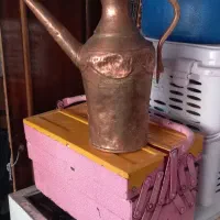 افتابه مسی قدیمی|کلکسیون اشیاء عتیقه|قم, نخودی|دیوار