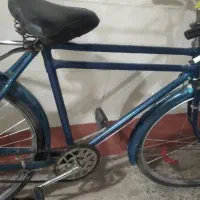 چرخ|دوچرخه، اسکیت، اسکوتر|برخوار, |دیوار