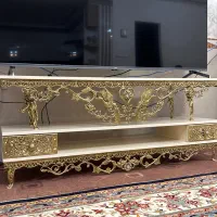 میز برنز سالم و خوشگل