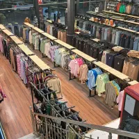 استخدام فروشنده خانم تمام‌وقت/نیمه‌وقت (پوشاک)