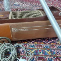 جارو برقی الکترولوکس