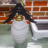 لوستر تک شاخه نو|لوستر و چراغ آویز|تهران, فلسطین (میدان انقلاب)|دیوار