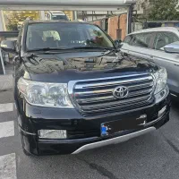 لندکروز ۲۰۱۱