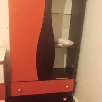 یک عدد میزتلوزیون چوبی ویک عددکمد لباس بچه|میز تلویزیون|اهر, |دیوار