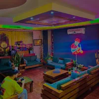 خواننده جهت همکاری در کافه روف گاردن