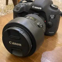 دوربین کانن 5Dmarkiii با لنز ۲۴ ۱۰۵ آکبند