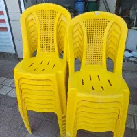 صندلی پلاستیکی زرد