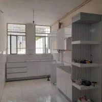 قنات خ نصر۹ دوطبقه حیاط دار ماشین رو