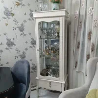 اجاق گاز. بوفه .تابلو فرش