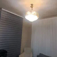 تو عدد لوستر مجلسی