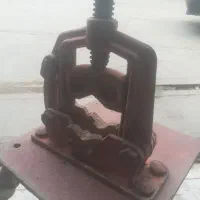 گیره سه پایه مخصوص لوله|ابزارآلات|کلاله, |دیوار