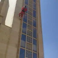 کار در ارتفاع بدون داربست و جرثقیل ، طناب کار|خدمات پیشه و مهارت|سنندج, |دیوار