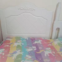 تخت یک نفره
