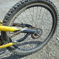 دوچرخه ۲۶|دوچرخه، اسکیت، اسکوتر|رودخانه, |دیوار