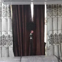 پرده سالم و تمیز شیک همراه کتیبه