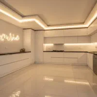 واحد ۱۰۰ متری سوپرلوکس نوساز / آسانسور /حاشیه نبوت