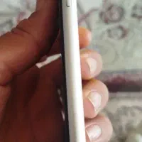 ایفون 11نرمال سفید در حد بدون خط خش