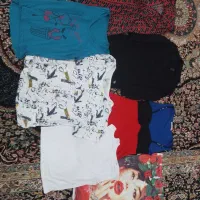 تعدادی لباس نو|لباس|فردوس (خراسان), |دیوار